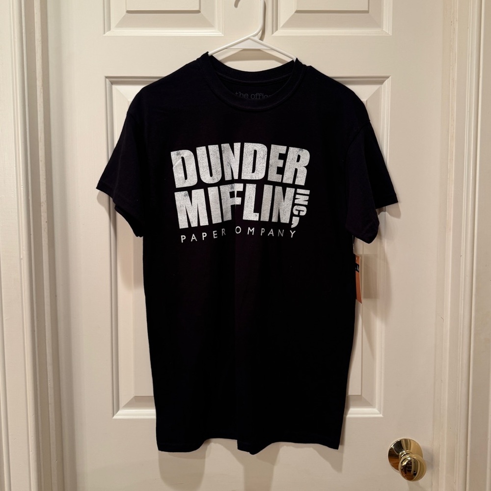 NWT Dunder Mifflin Office T-Shirt